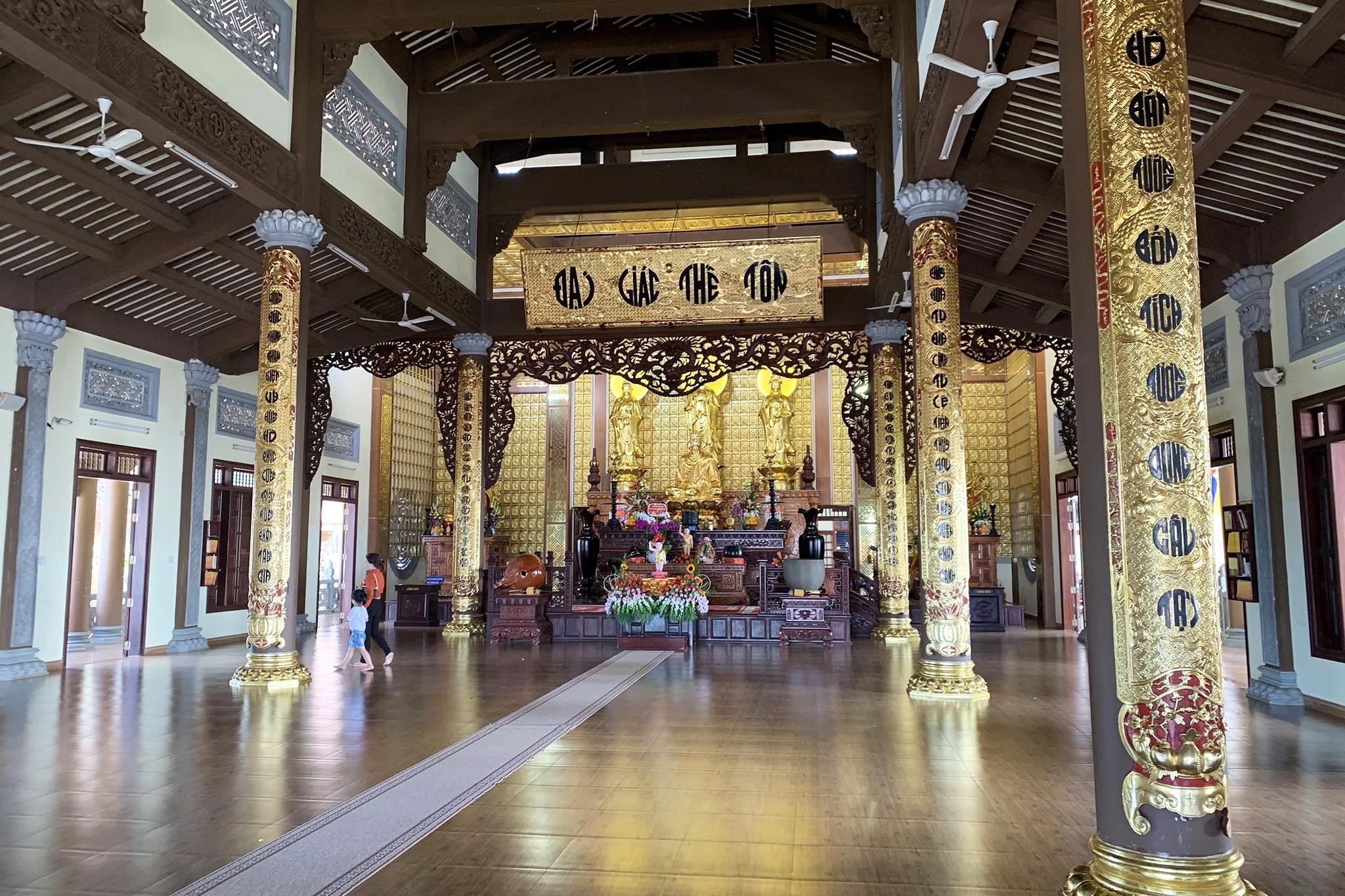 14. Pagoda Phap Hoa.