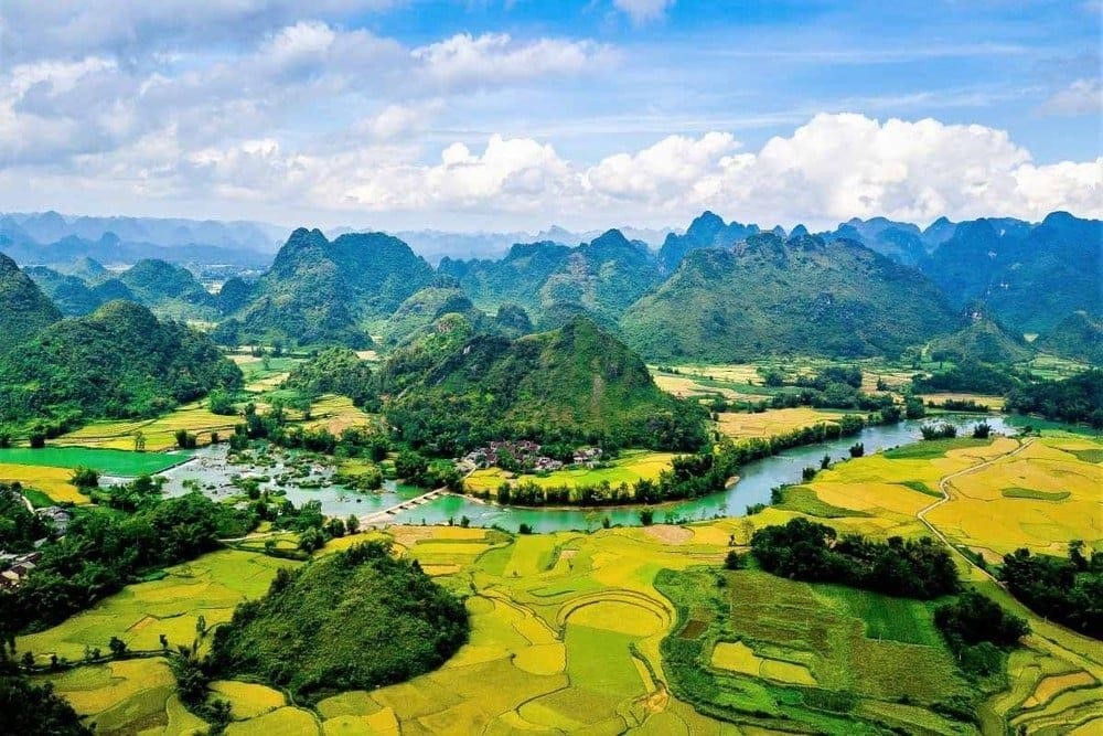 Khám phá những địa điểm đẹp nhất với kinh nghiệm du lịch Cao Bằng (Ảnh: online).