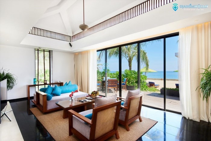 Sunrise Premium Resort Hội An là một trong những khu nghỉ dưỡng hàng đầu tại Hội An, nằm trên bãi biển Cửa Đại với không gian xanh mát và thoáng đãng. Nơi đây mang đến cho du khách trải nghiệm một kỳ nghỉ thú vị với các tiện nghi hiện đại, dịch vụ chuyên nghiệp và phong cách kiến trúc độc đáo.