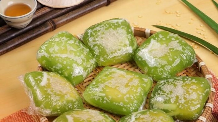 Bánh phu thê là một món truyền thống của người Việt Nam, được coi là biểu tượng cho tình yêu và sự kính trọng trong hôn nhân. Bánh có hình dáng độc đáo, thường làm từ bột gạo và được trang trí bằng các hình vẽ tượng trưng cho sự hạnh phúc và thịnh vượng.